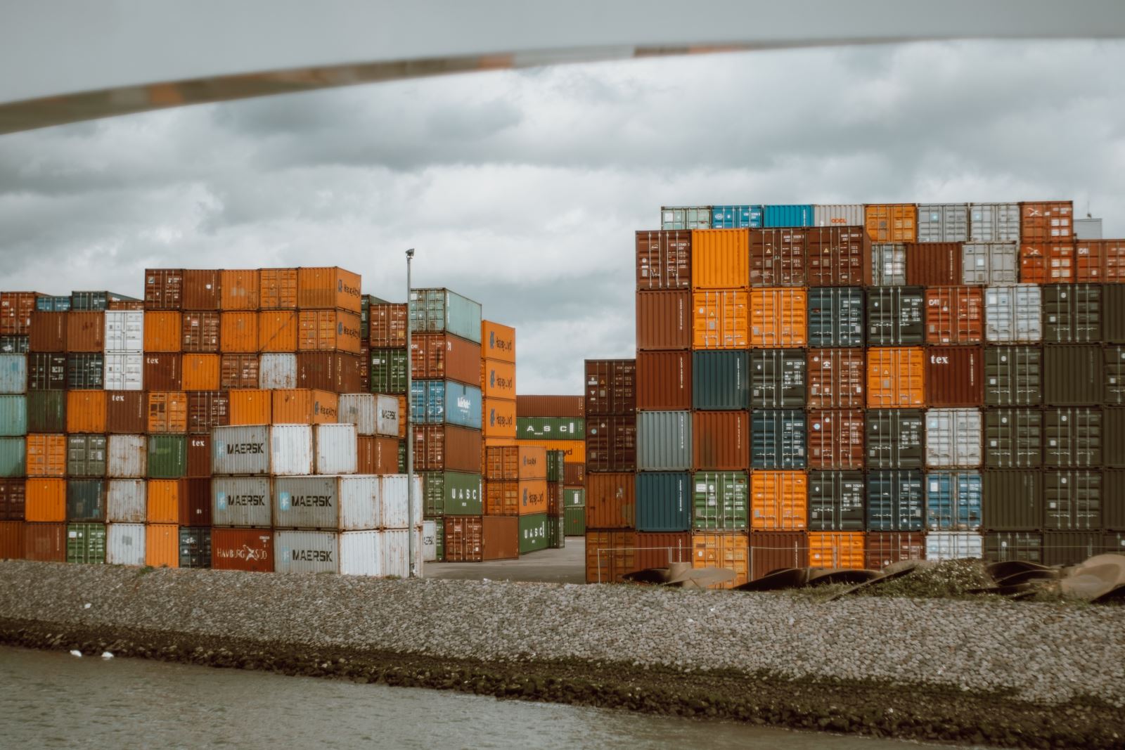 Kho bãi logistics
